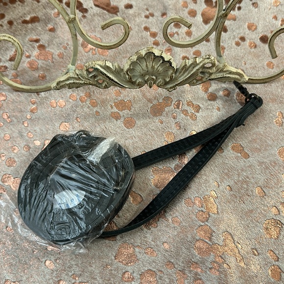 NWT American Darling cowhide crossbody/wristlet - Picture 4 of 6